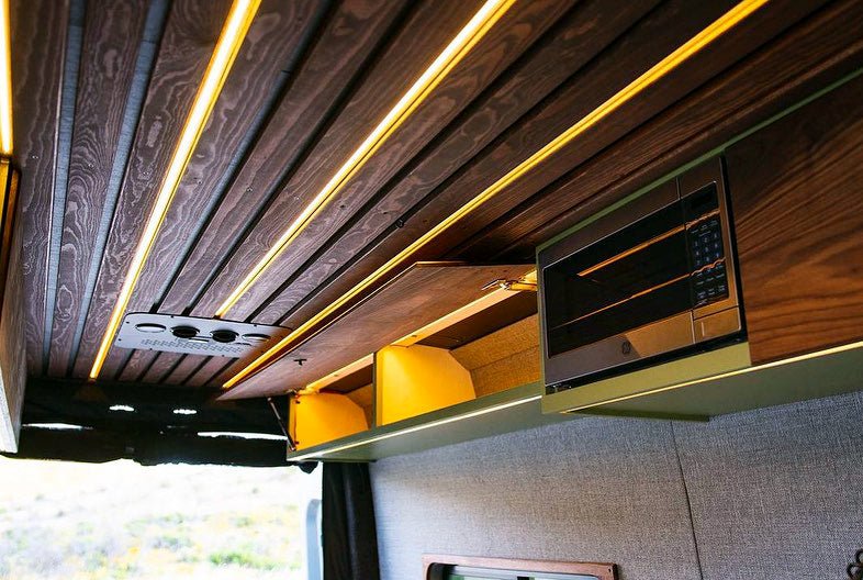 Nomadic X2 24V DC Rooftop Air Conditioner