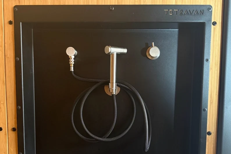 Tetravan Folding Shower 2.1 with Magnetic Curtain